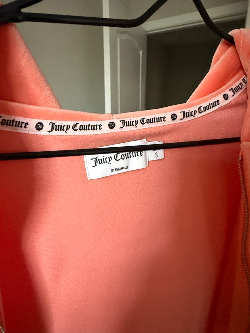 Juicy Couture Coral Pink Velour Rhinestone Logo Tracksuit Set - Picture 3 of 4